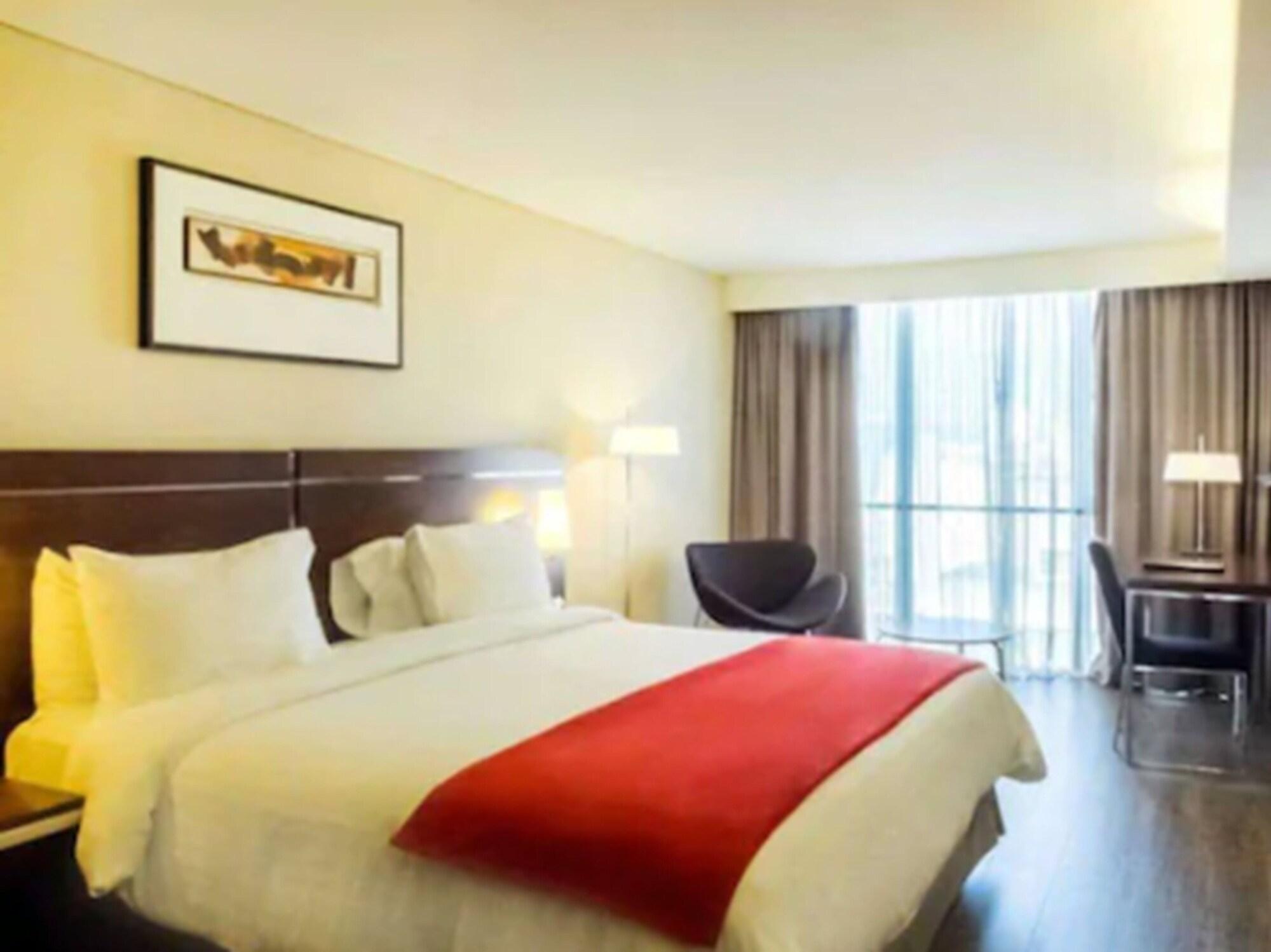 Howard Johnson La Canada Hotel & Suites Córdoba Eksteriør billede