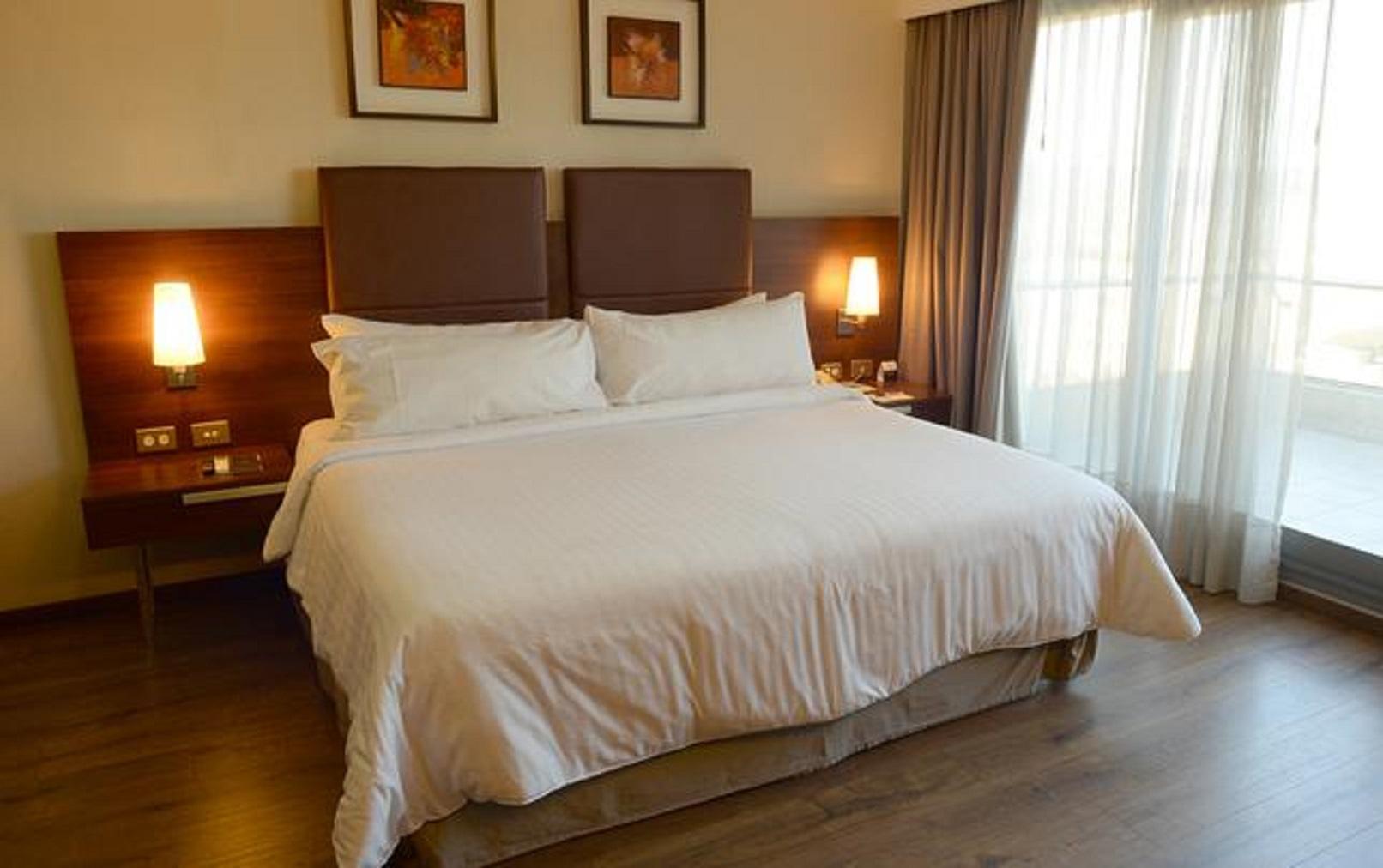 Howard Johnson La Canada Hotel & Suites Córdoba Eksteriør billede