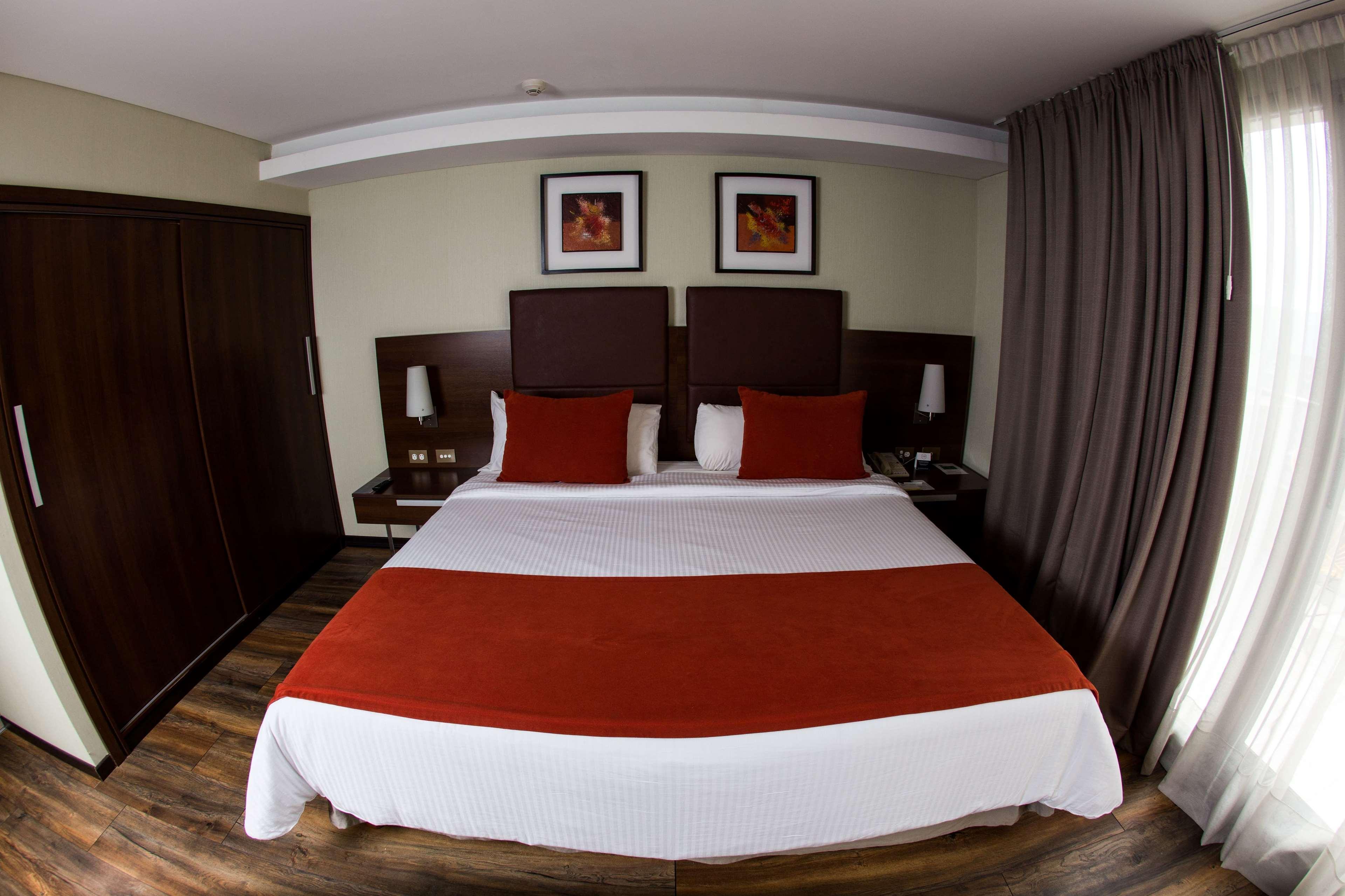 Howard Johnson La Canada Hotel & Suites Córdoba Eksteriør billede