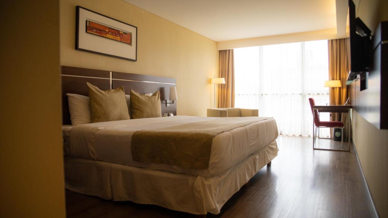 Howard Johnson La Canada Hotel & Suites Córdoba Eksteriør billede
