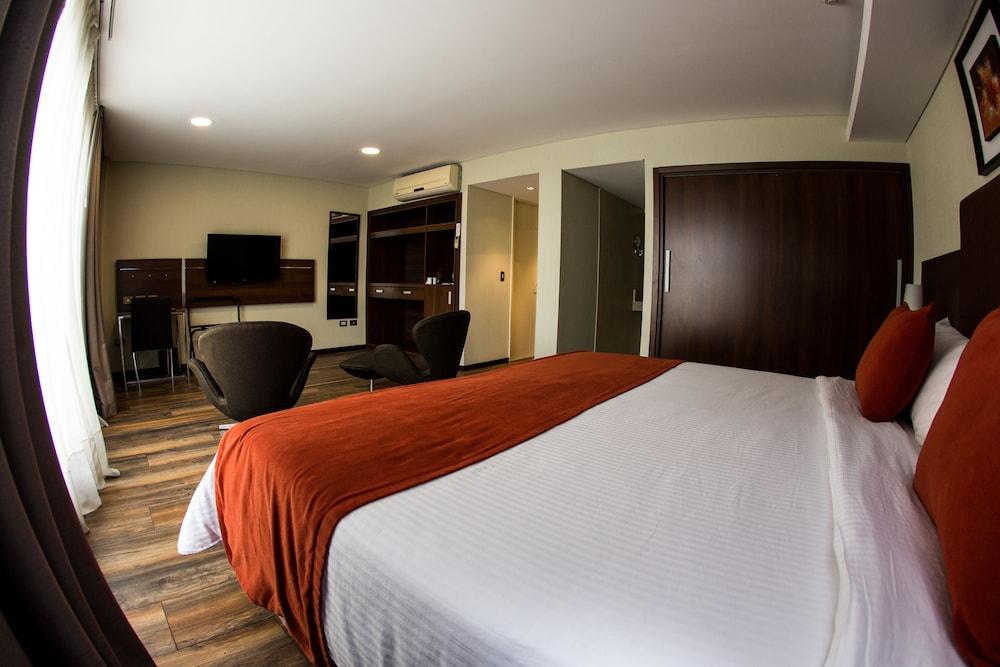 Howard Johnson La Canada Hotel & Suites Córdoba Eksteriør billede