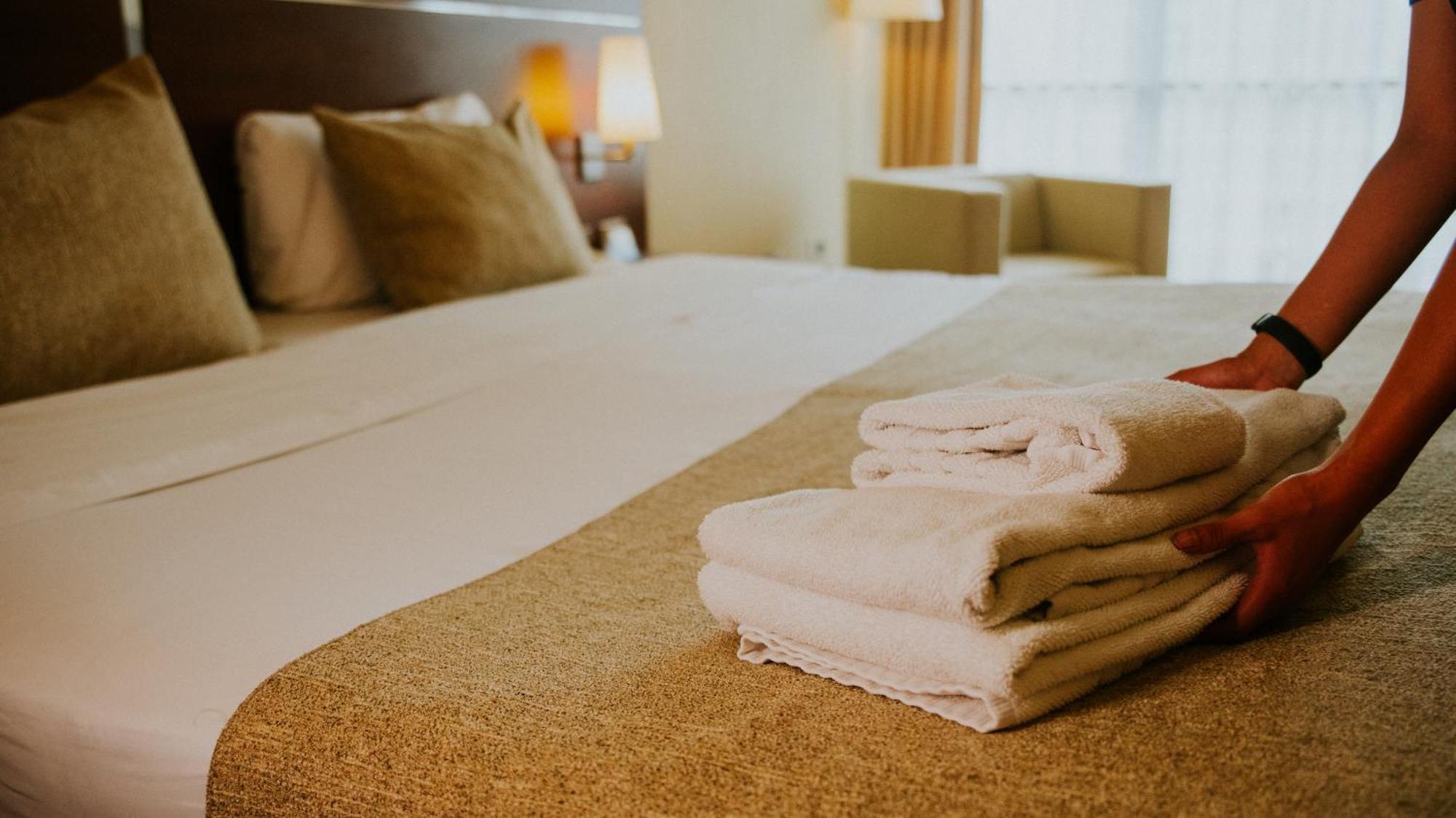 Howard Johnson La Canada Hotel & Suites Córdoba Eksteriør billede