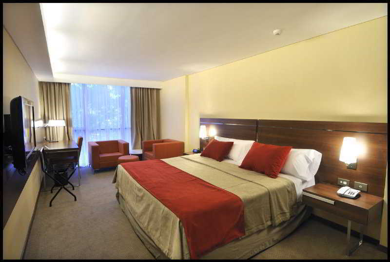 Howard Johnson La Canada Hotel & Suites Córdoba Værelse billede